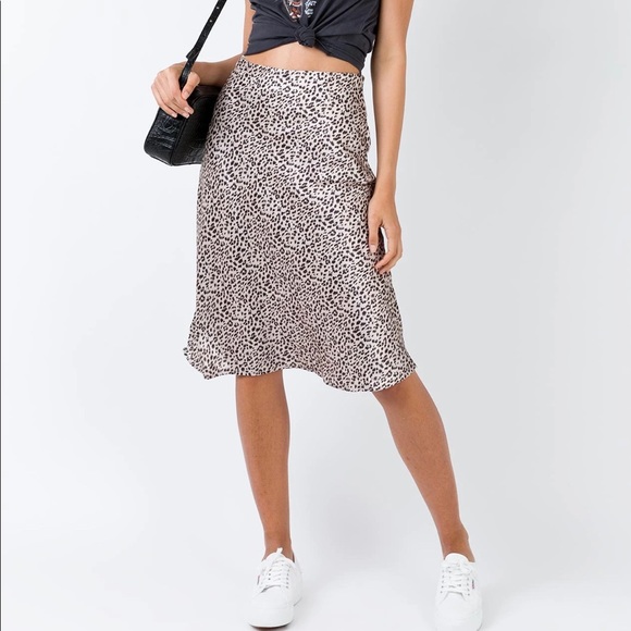 Princess Polly Dresses & Skirts - Princess Polly ZAZU MIDI SKIRT LEOPARD
